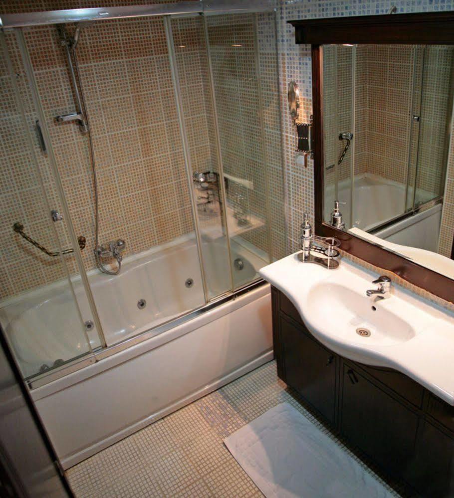 Omur Hotel
