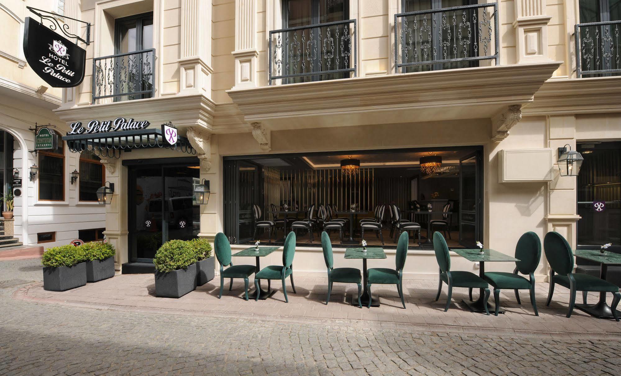 Hotel Le Petit