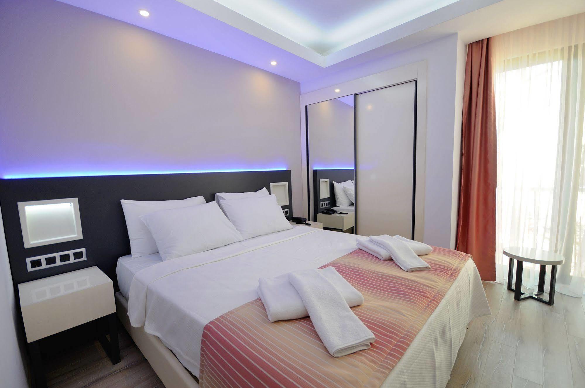 Hotel Sapphire