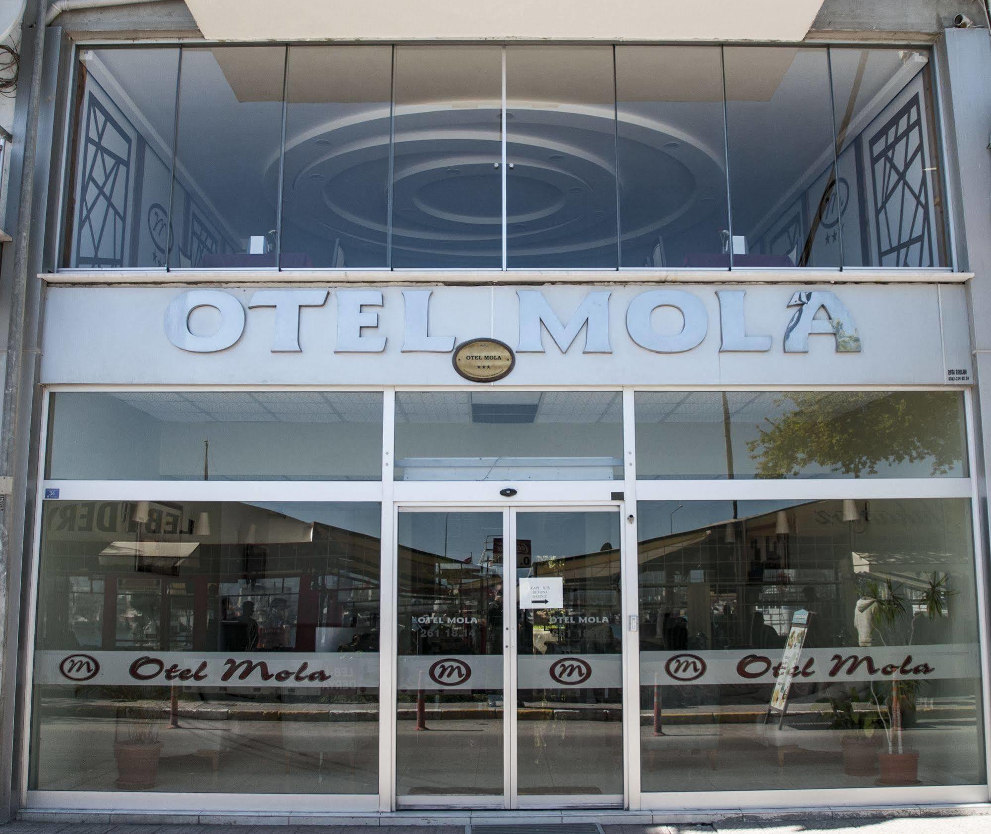 Mola Hotel 3*