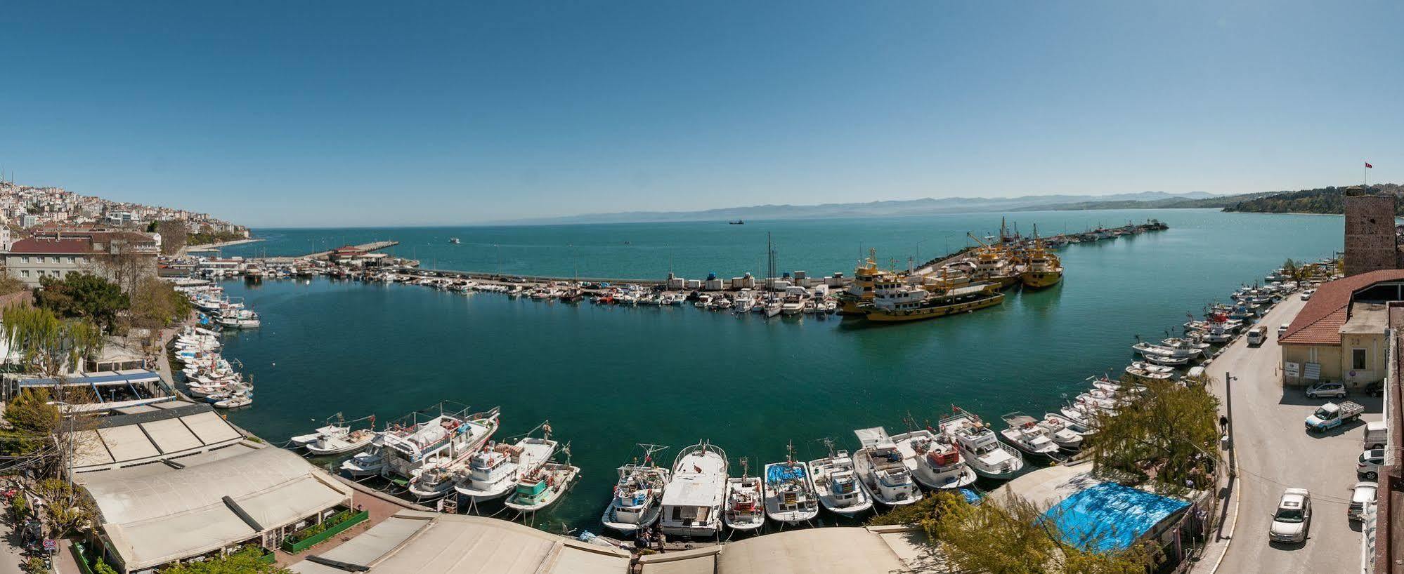Mola Hotel