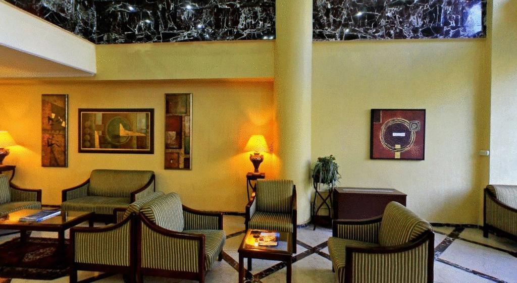 Almer Hotel 3*