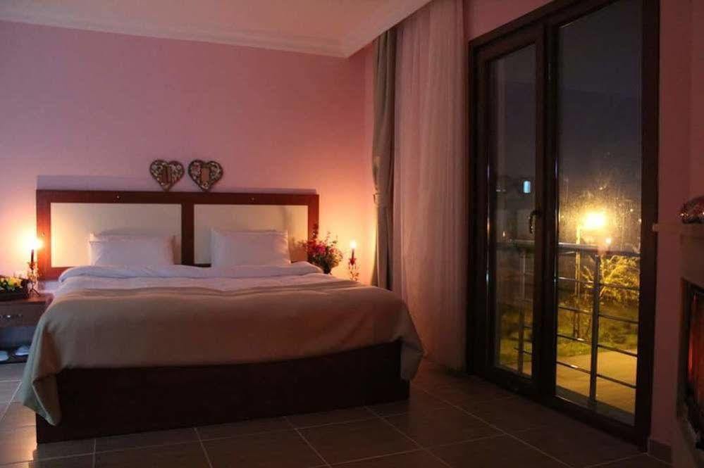 Tramonto Adults Only Sile