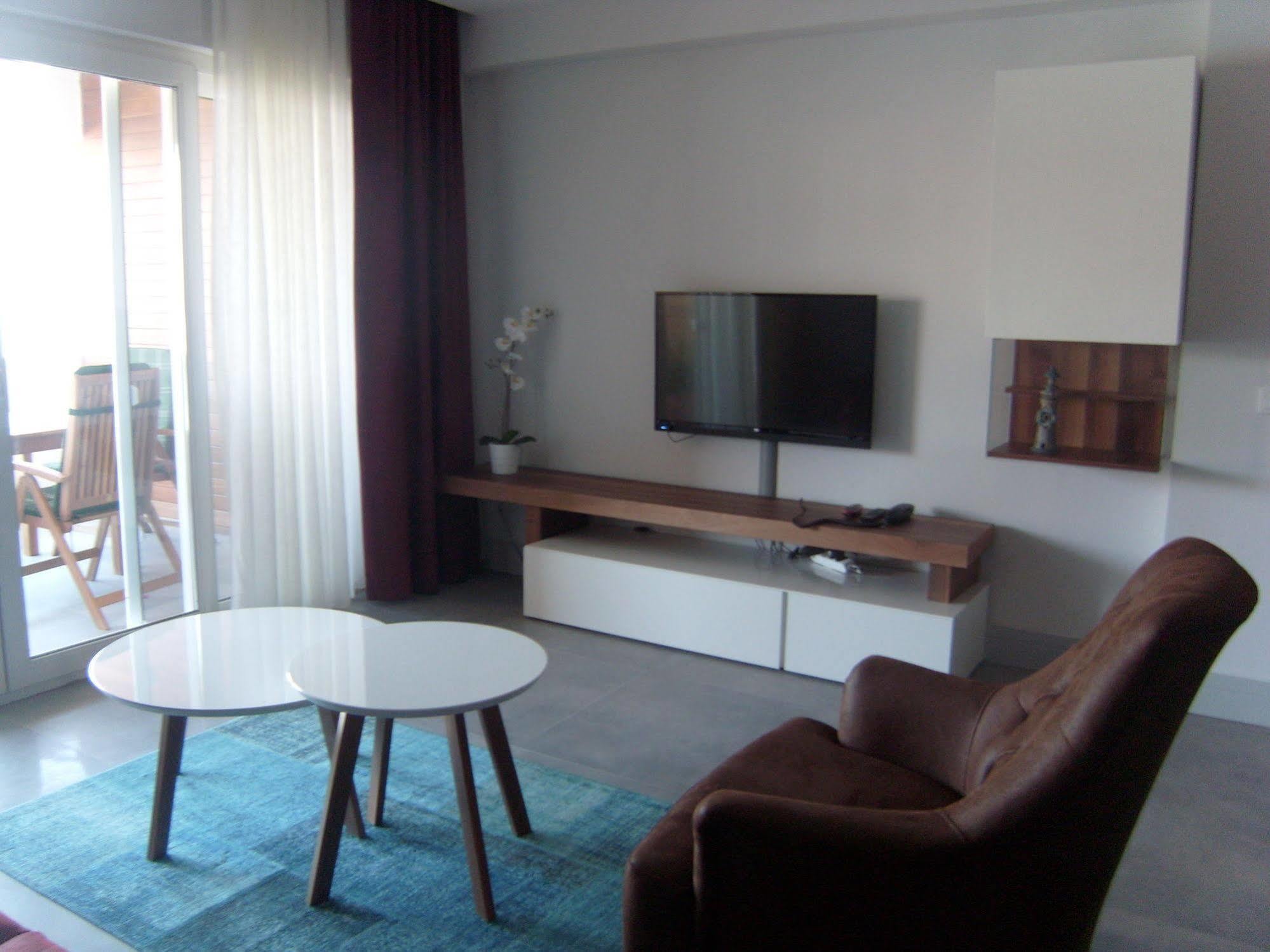 Marina Art Hotel 3*