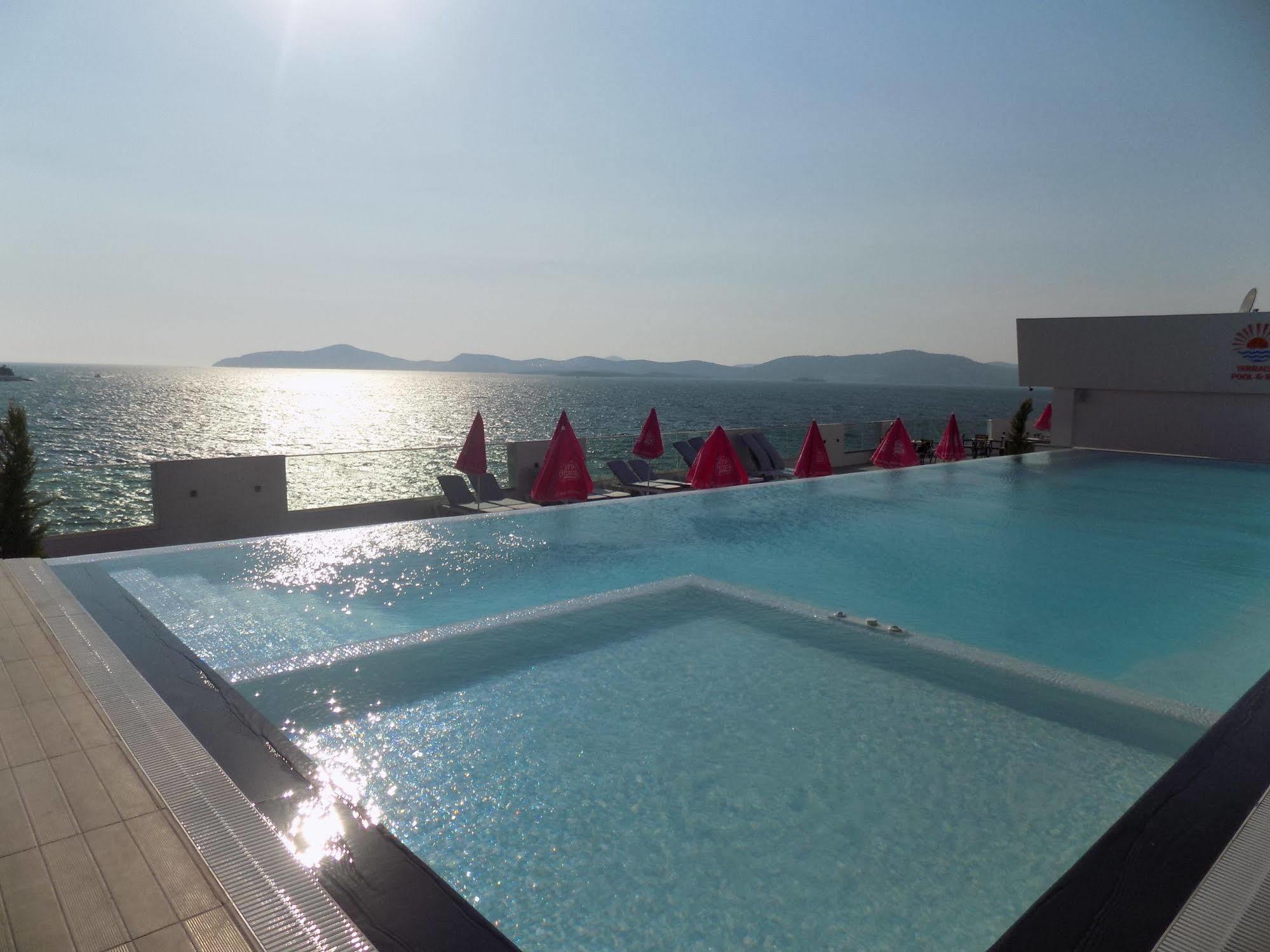 Hotel Marina Art
