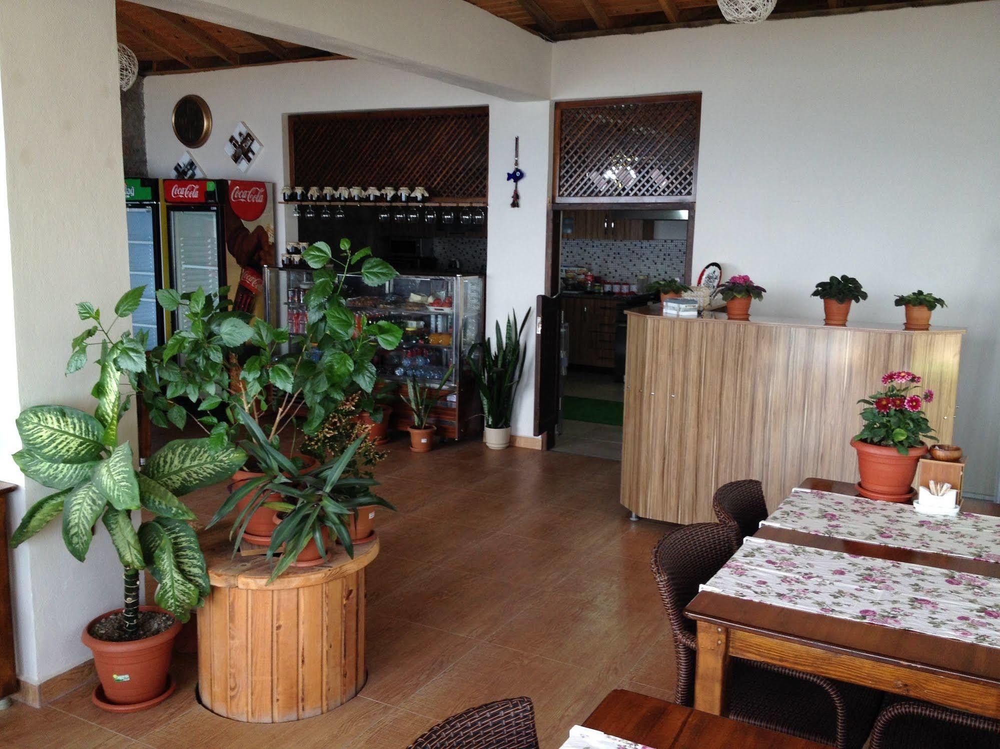 Nazan & Restaurant & 3* Assos
