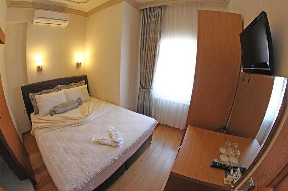 Hera (adults Only) 4*