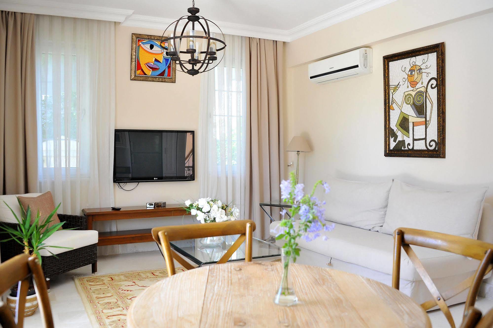 Star Hotel 2*