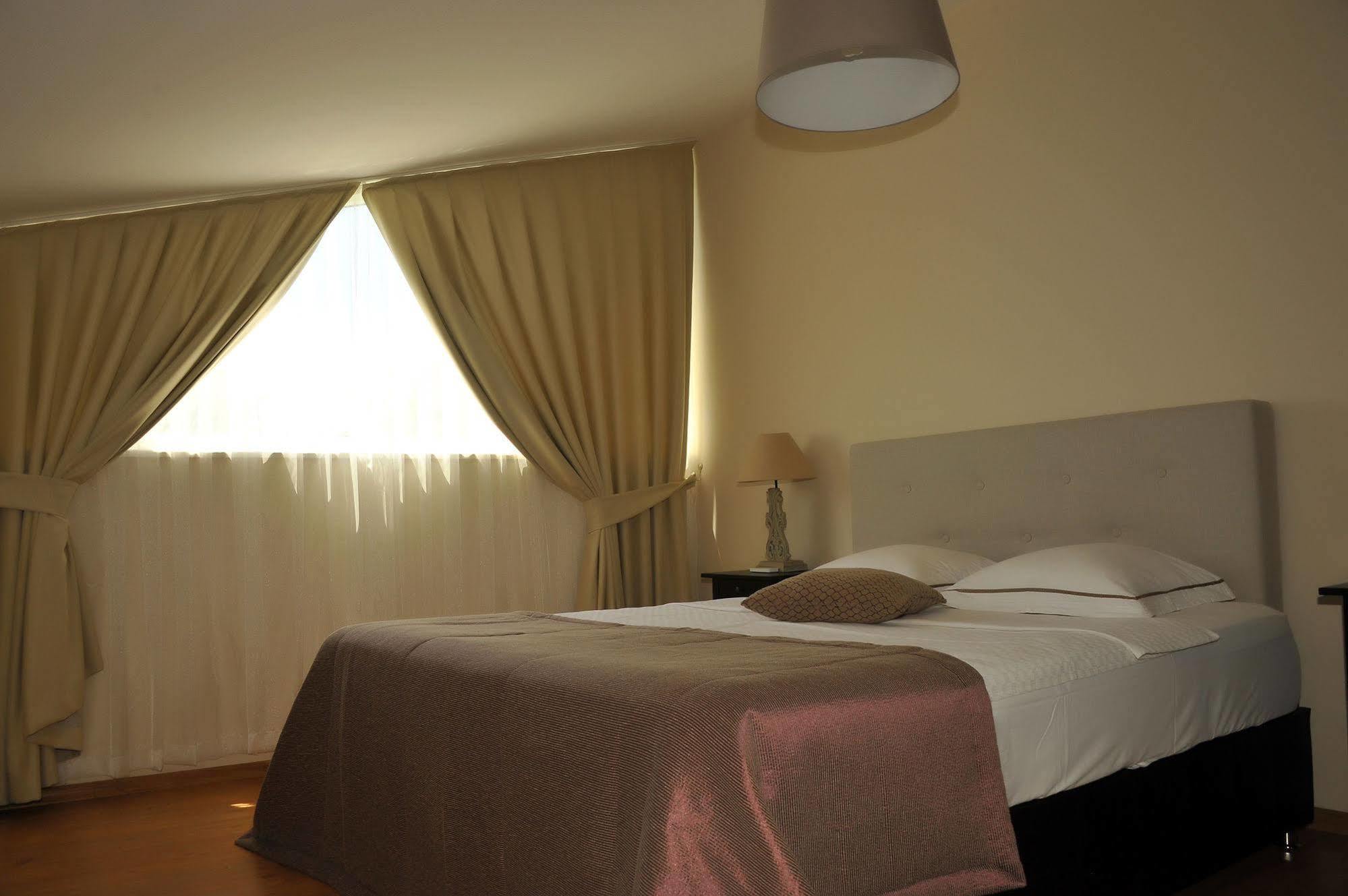 Star Hotel