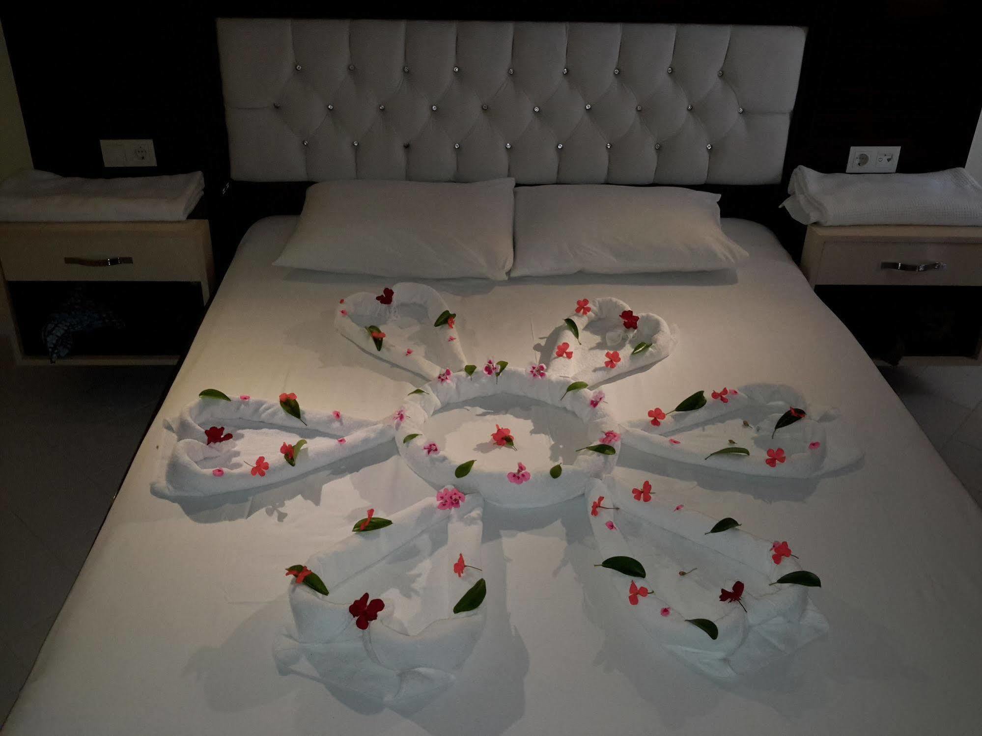 Midnight Sun Hotel 3*