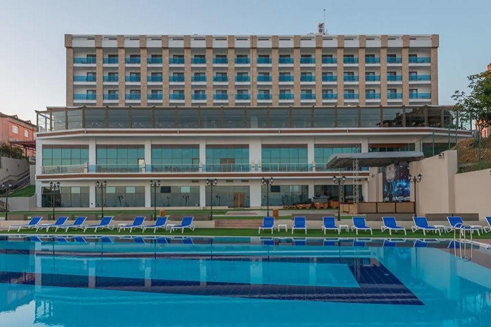Ramada By Wyndham Unye