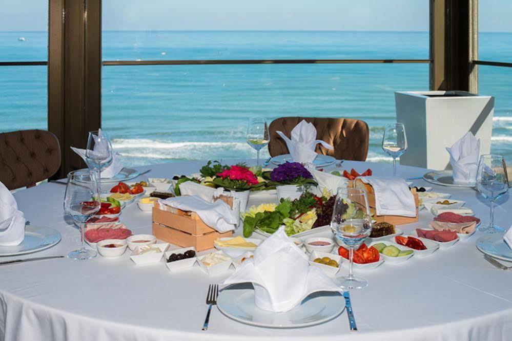 Hotel Ramada By Wyndham 5*