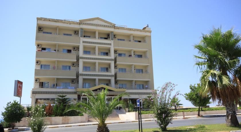 Town Hotel Side