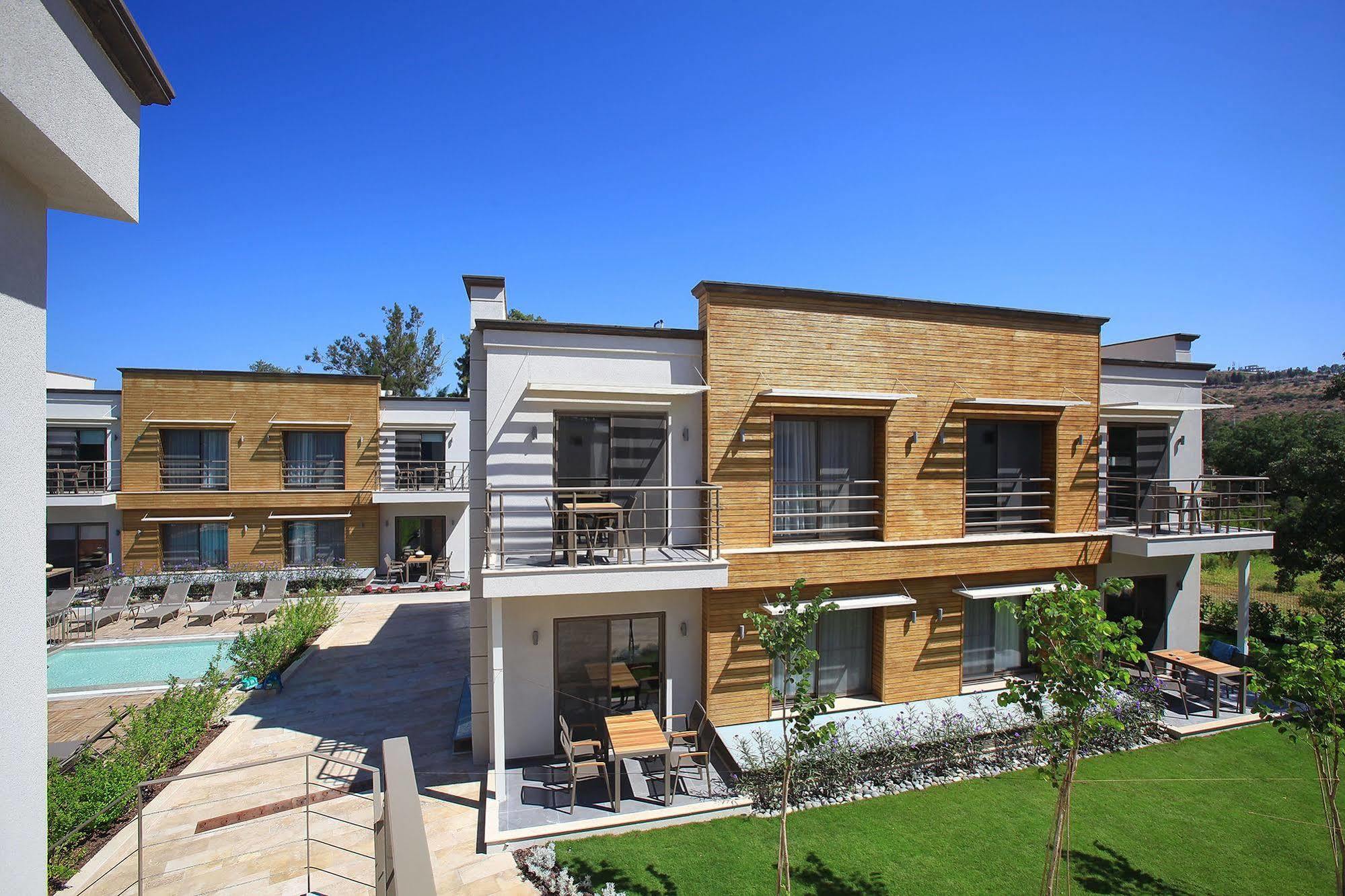 Ara Residences Apartment *