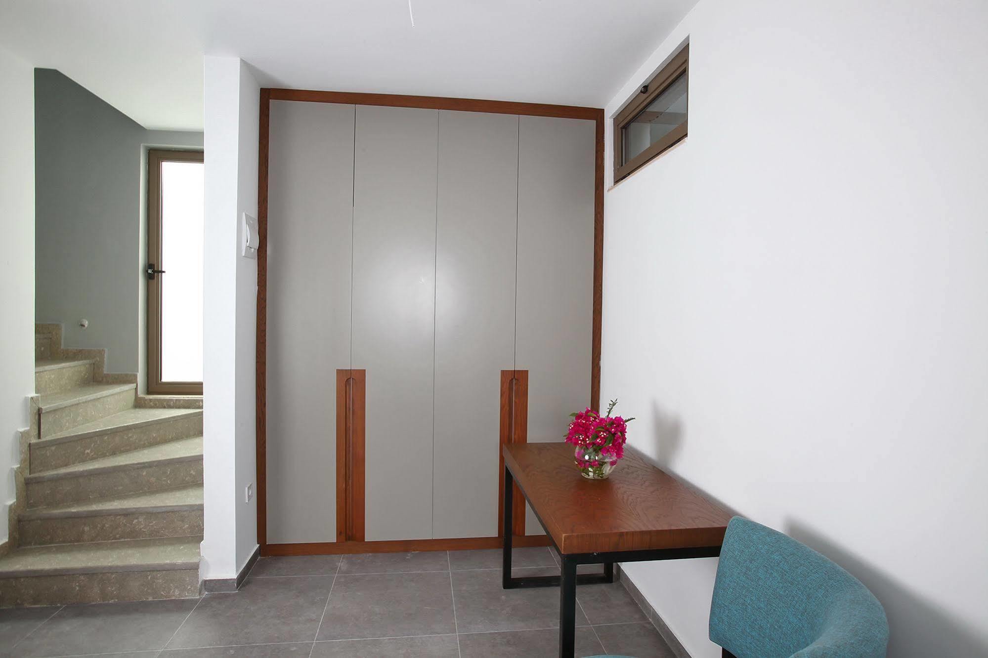 Ara Residences Apartment