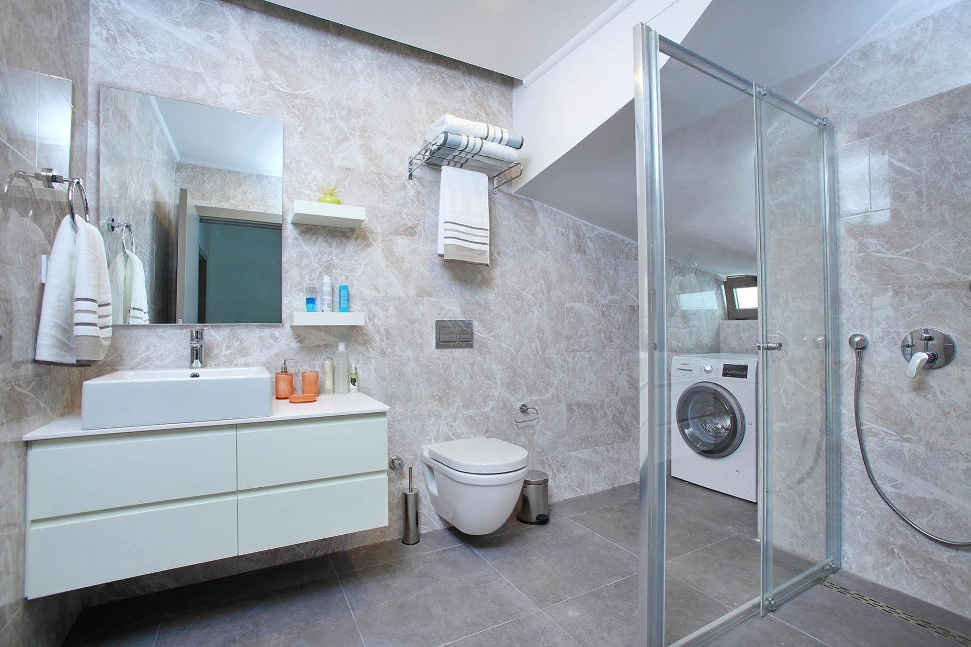 Apartment Ara Residences