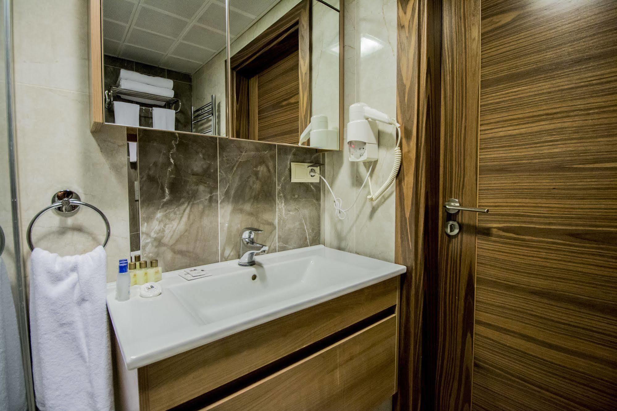 Hotel Business