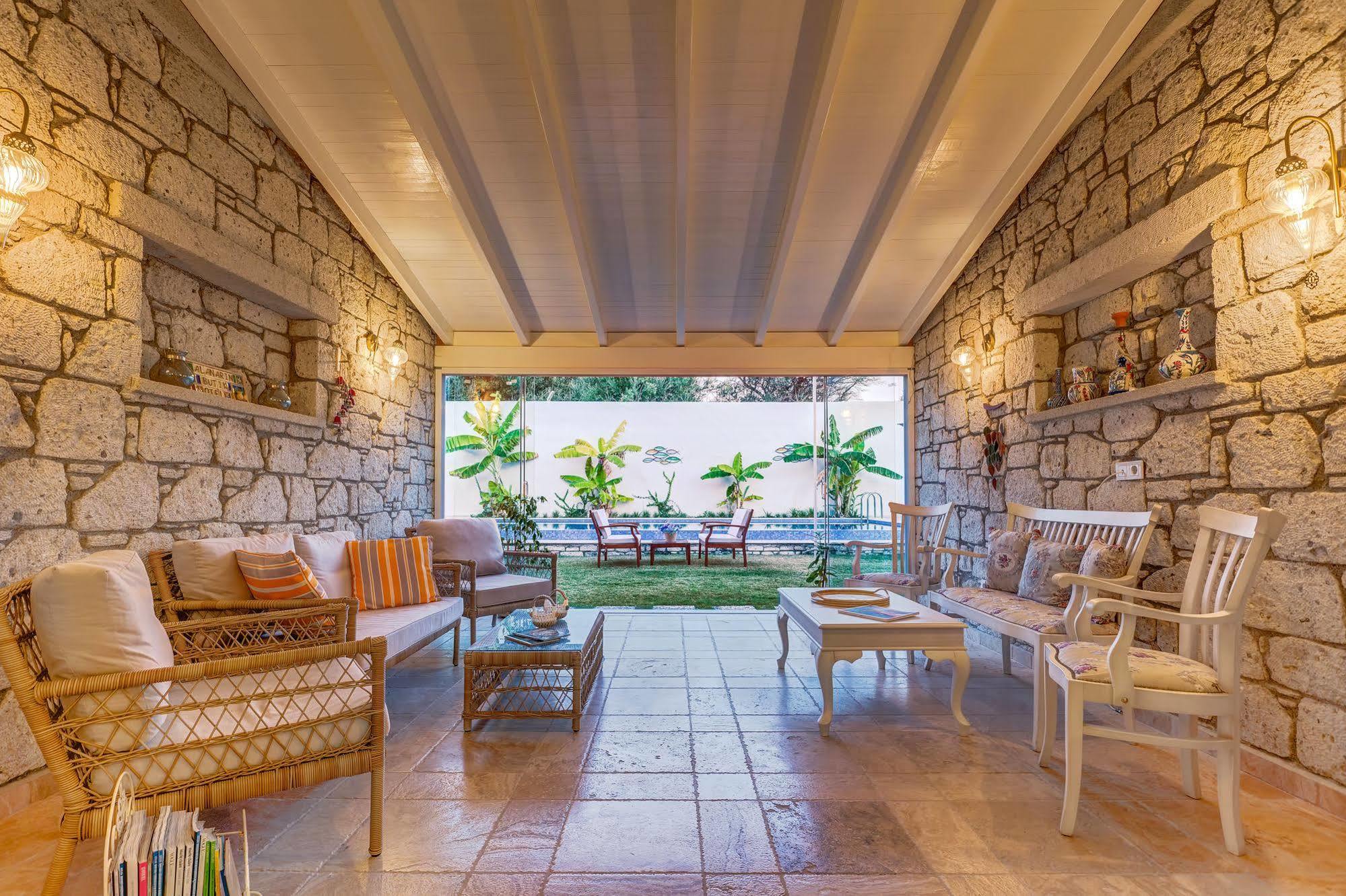 Alanarin Hotel 2*