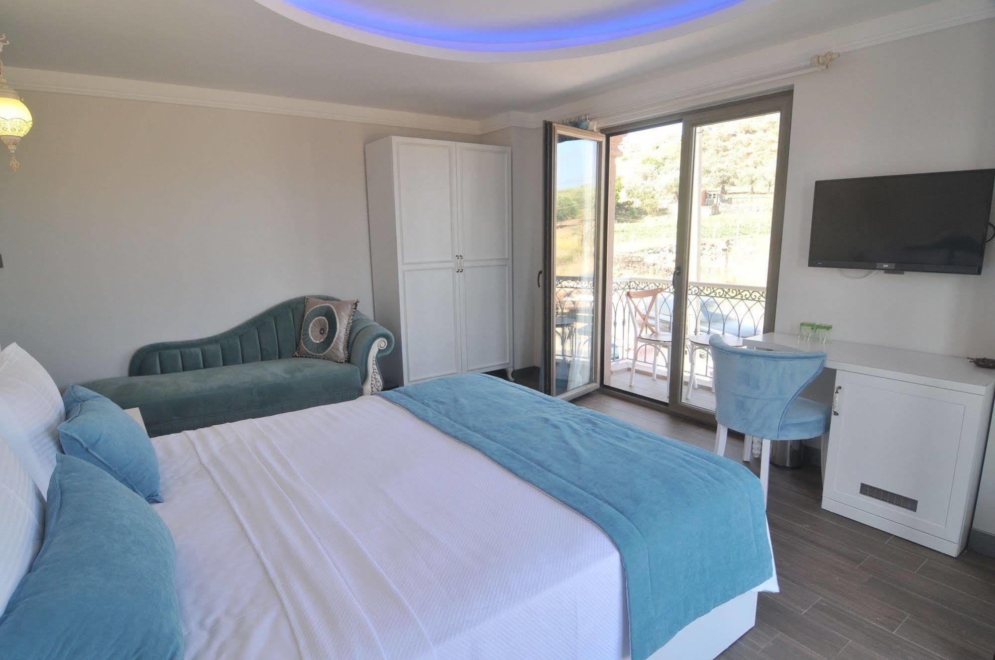 Cunda Rota Hotel 3*