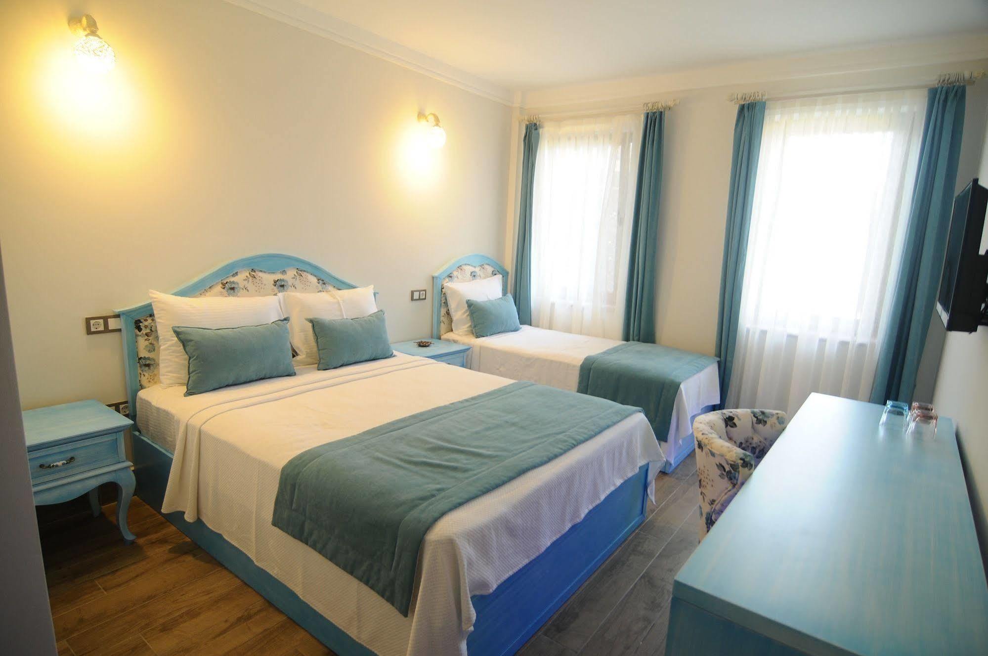 Cunda Rota 3*