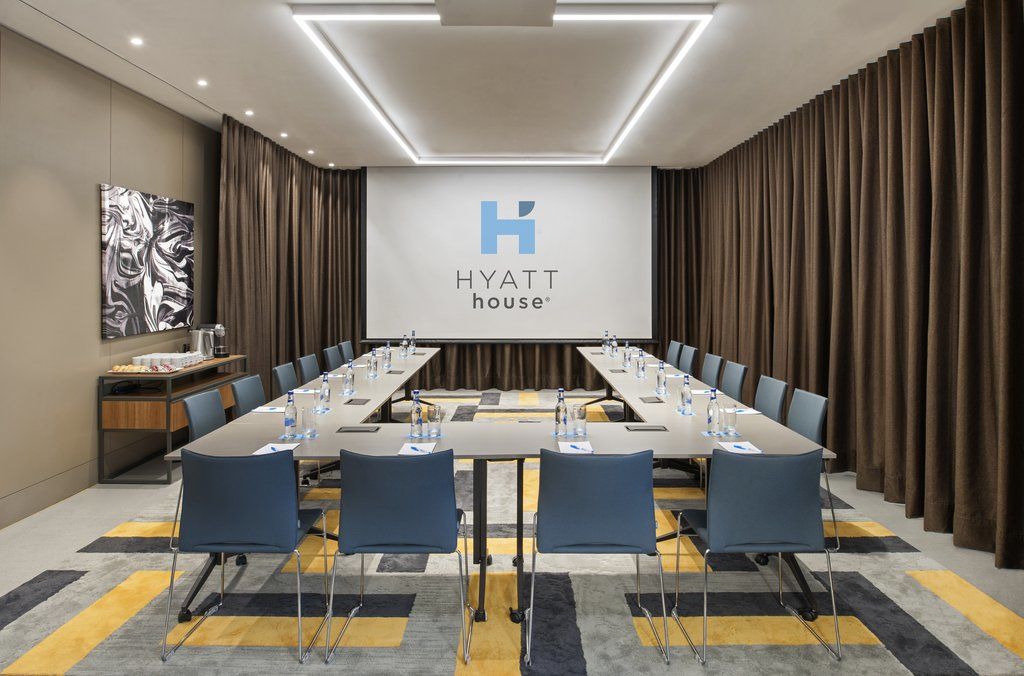 Hyatt House Hotel 4*