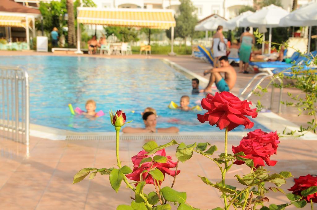 Aral Hotel Side