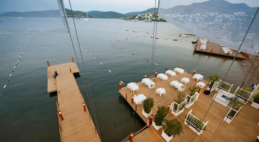 Mavi Turkbuku Hotel 3*