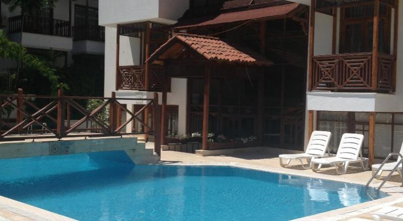 Agon Hotel 3*