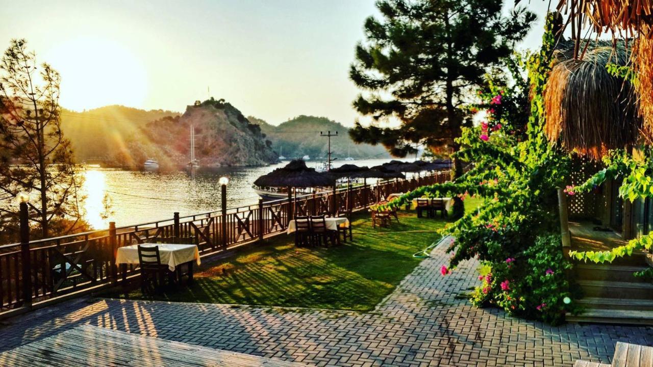 Bed & Breakfast Pinar's Bungalow Houses *