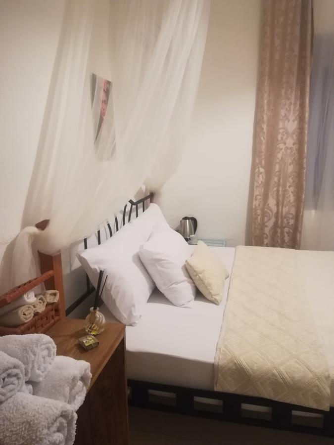 Alacati Frida Hotel *
