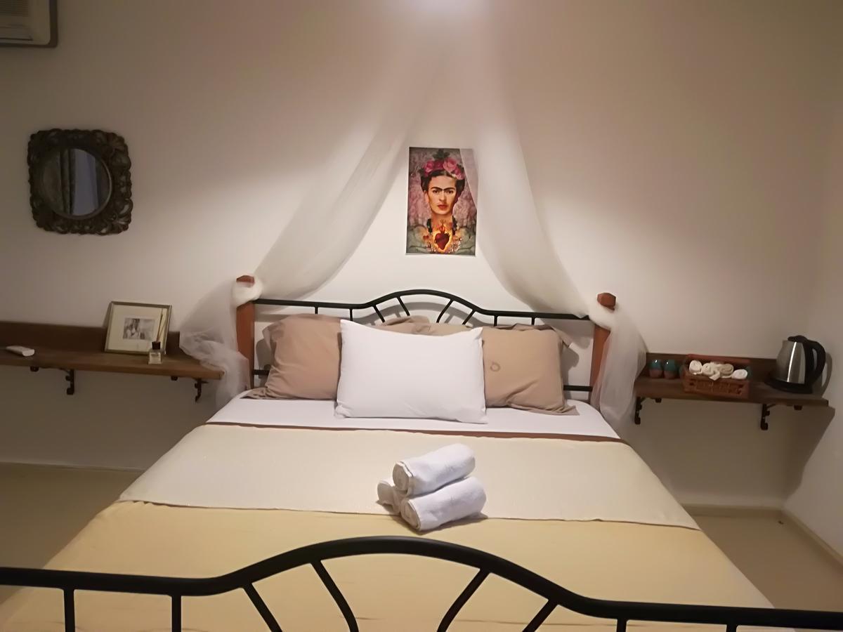 Alacati Frida Cesme
