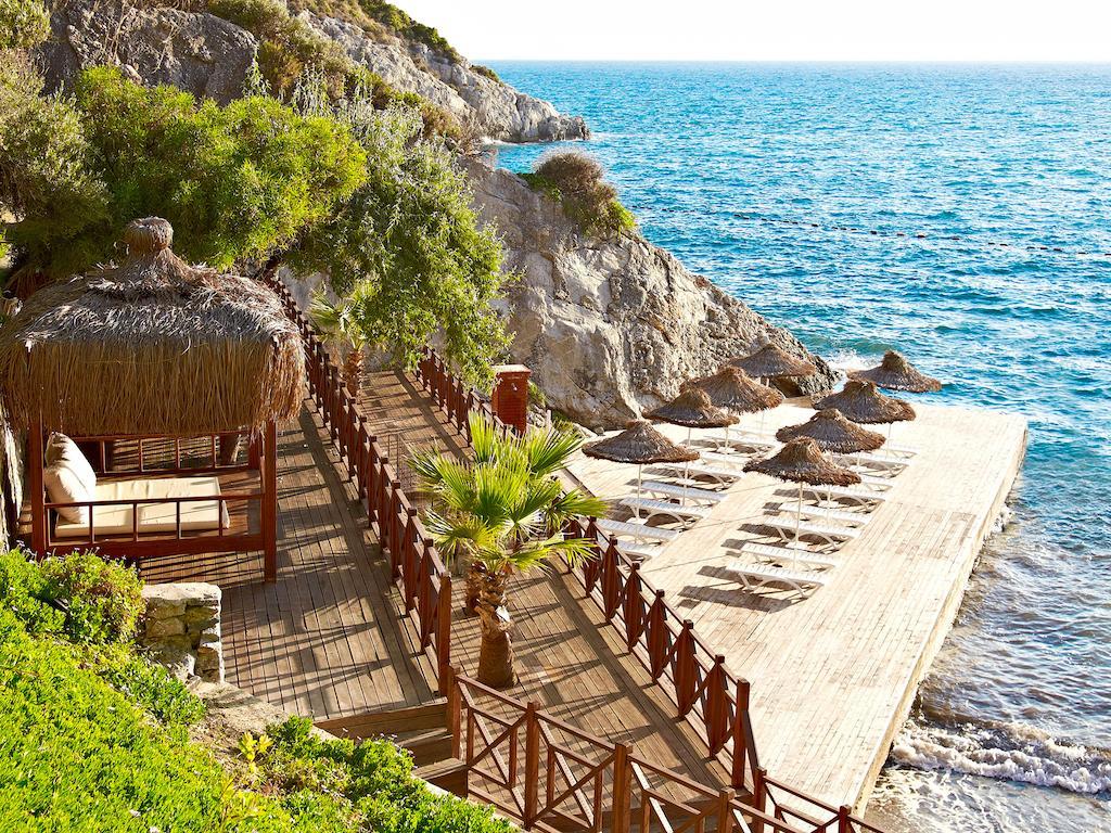 Alkoclar Adakule Resort Kusadasi