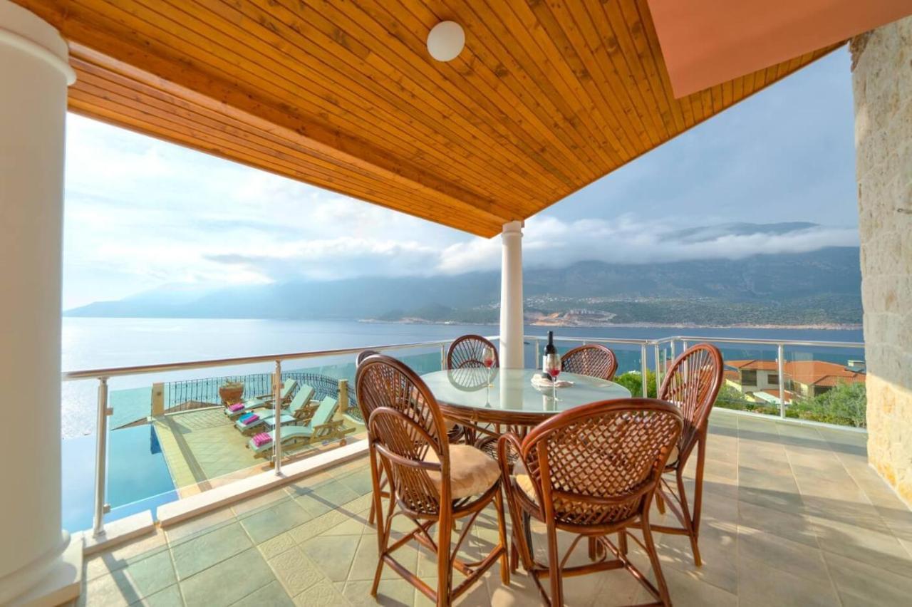 Villa Poseidon-in Winter Heated Outdoor Pool