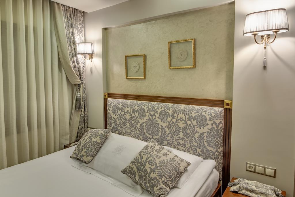 Bulbul Yuvasi Boutique Foca