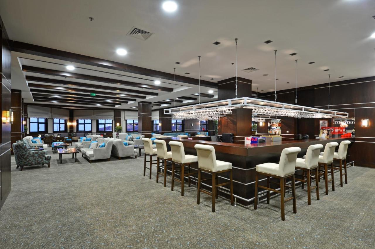 Karinna Convention Center & - Full Board Hotel