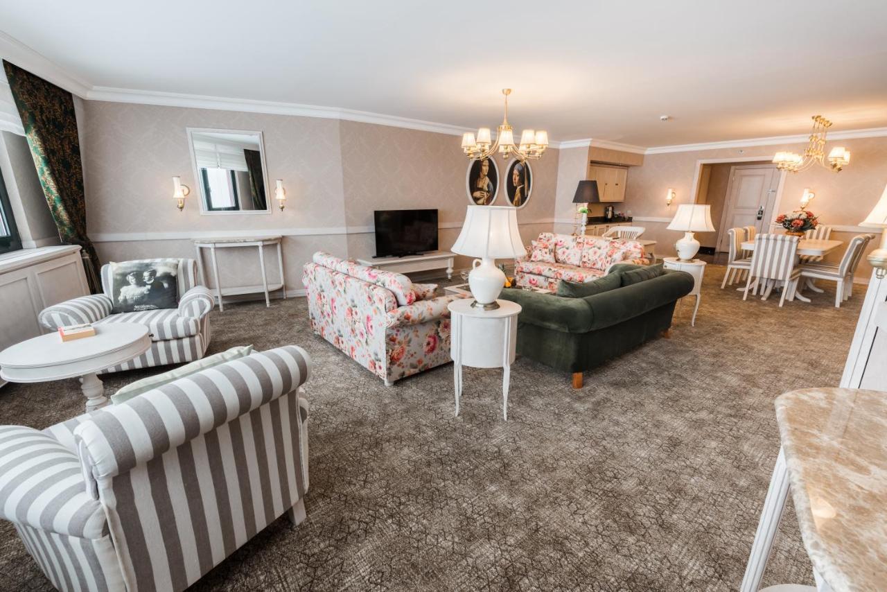 Karinna Convention Center & - Full Board 5*