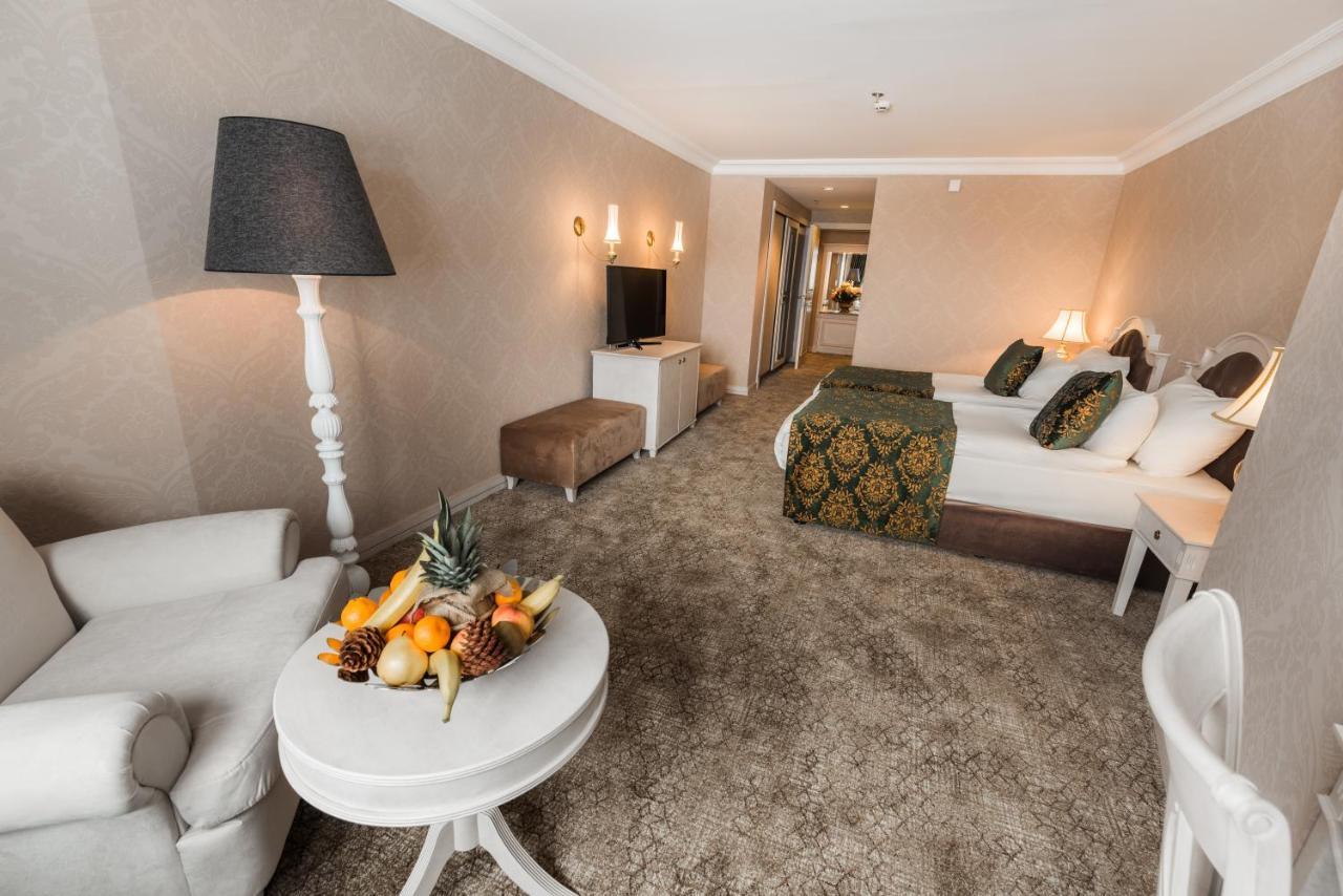 Hotel Karinna Convention Center & - Full Board 5*