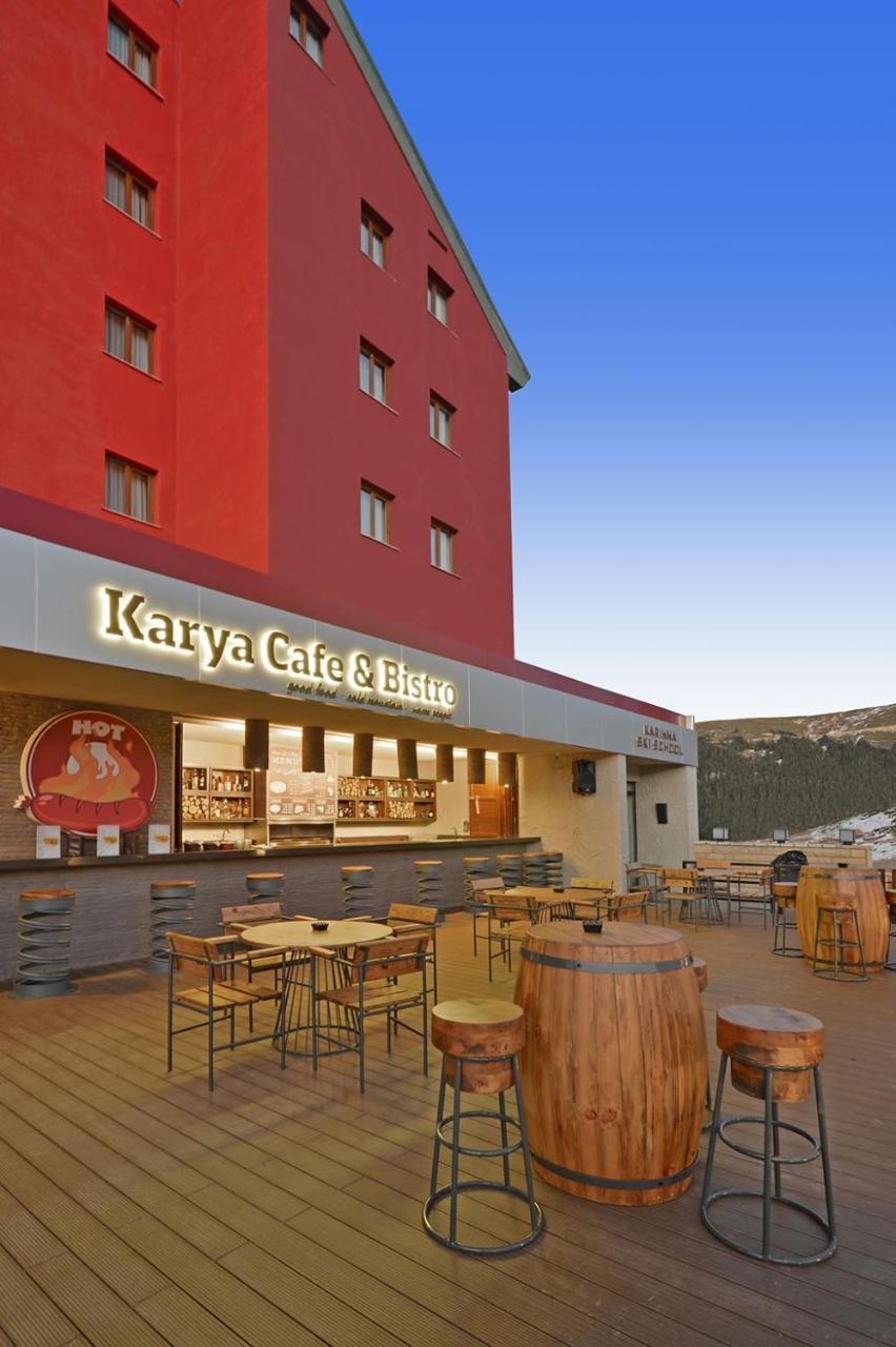 Karinna Convention Center & - Full Board Hotel