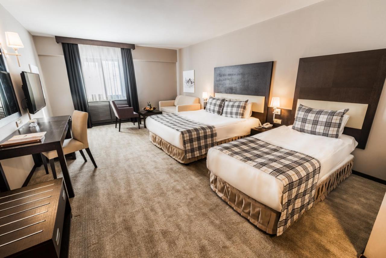 Hotel Karinna Convention Center & - Full Board 5*