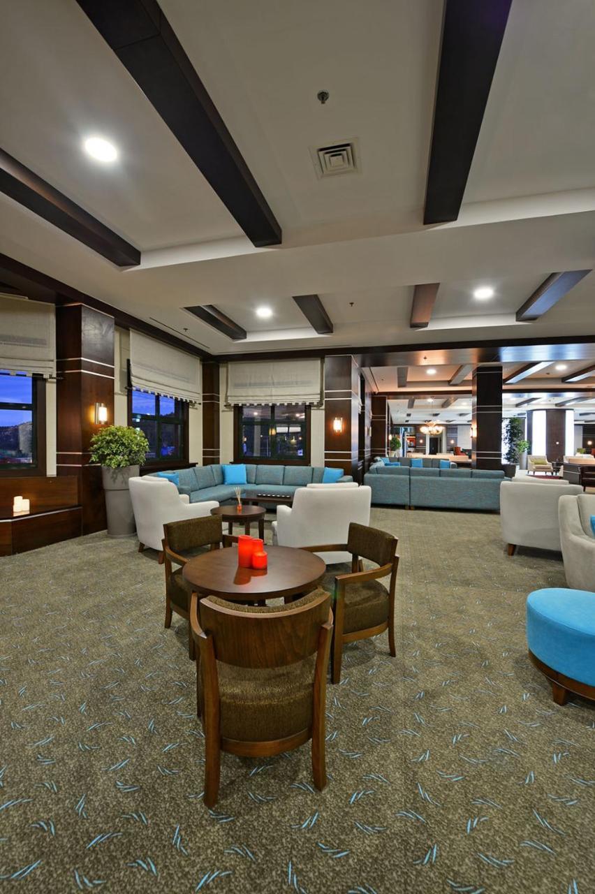 Karinna Convention Center & - Full Board Hotel