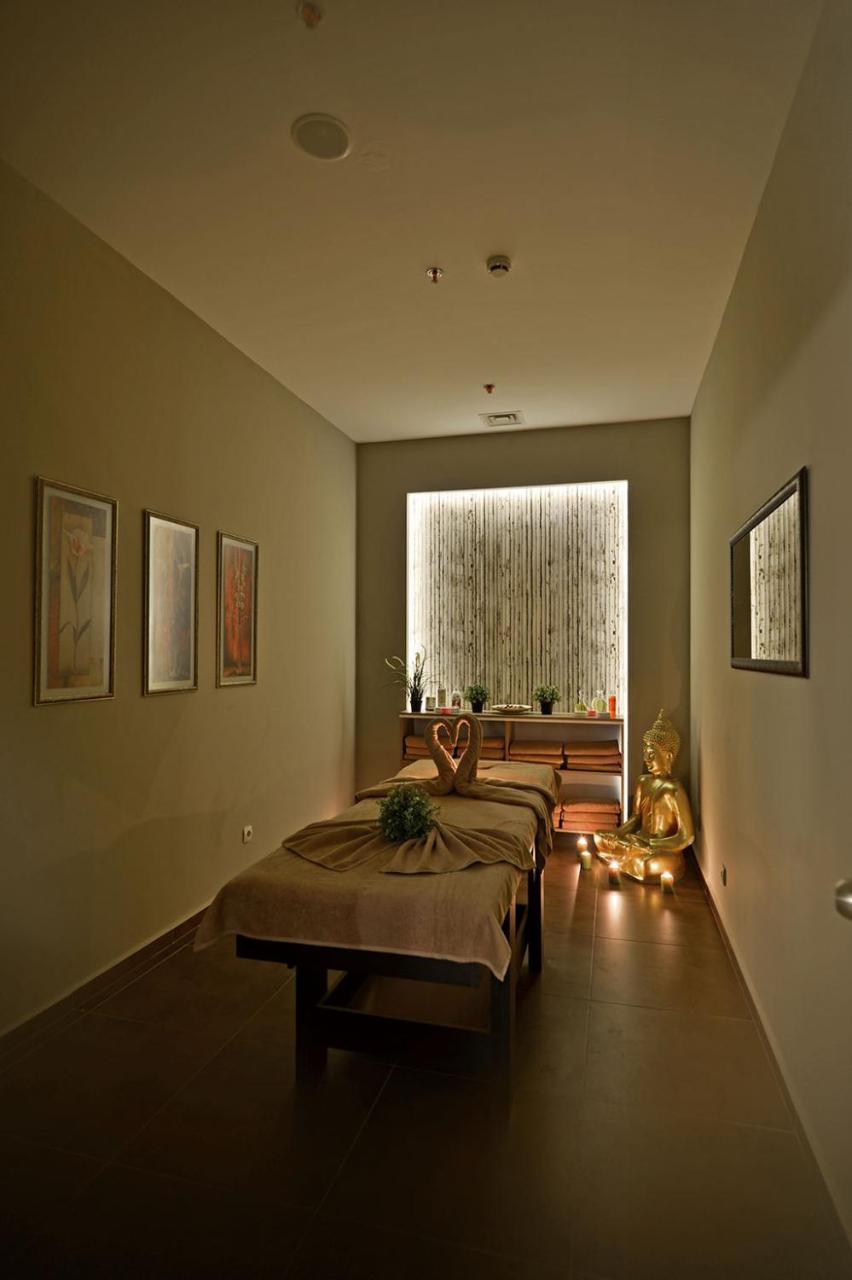 Karinna Convention Center & - Full Board Hotel 5*