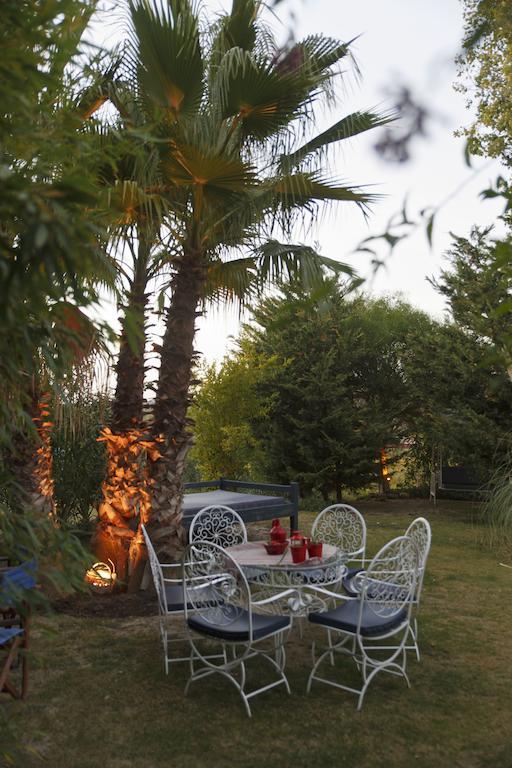 Bakkhos Guest house Kusadasi