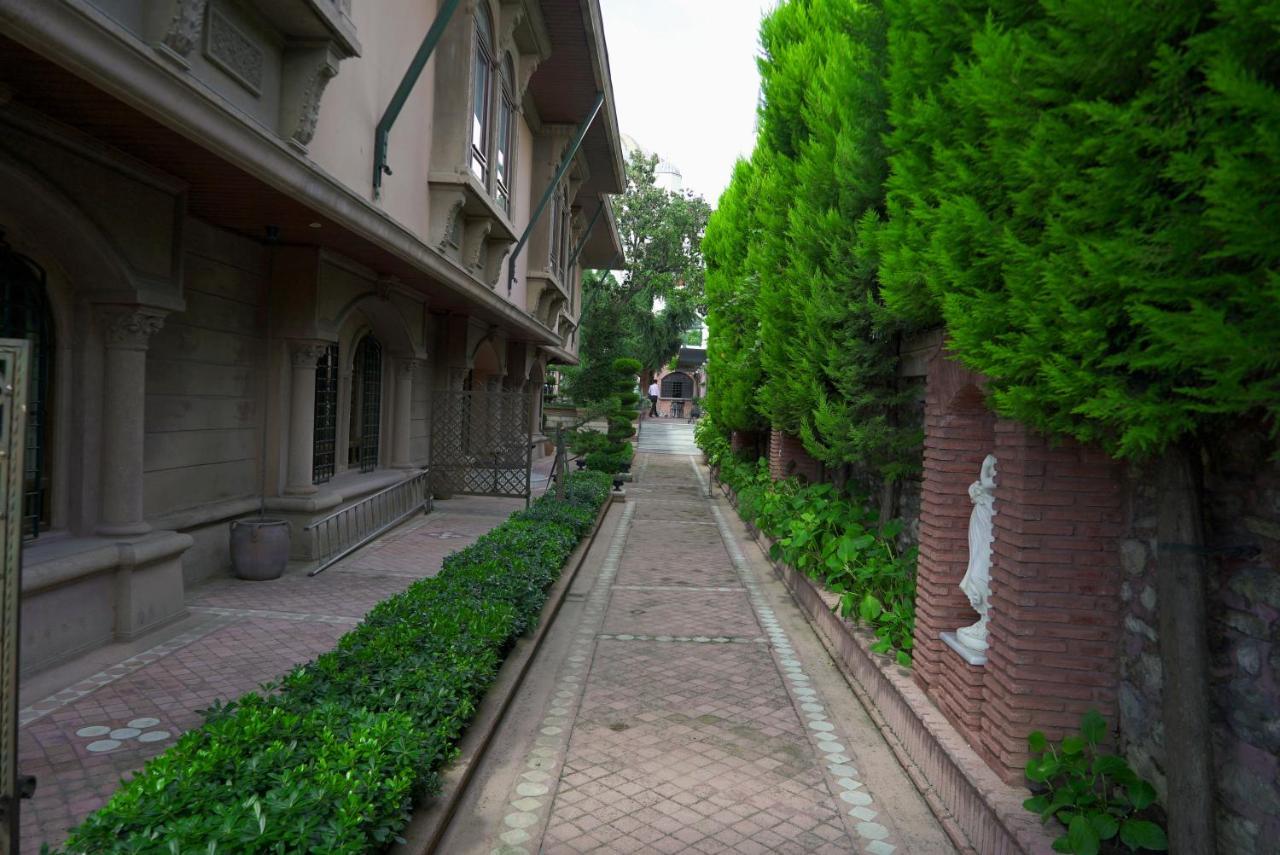 Sultanahmet Palace