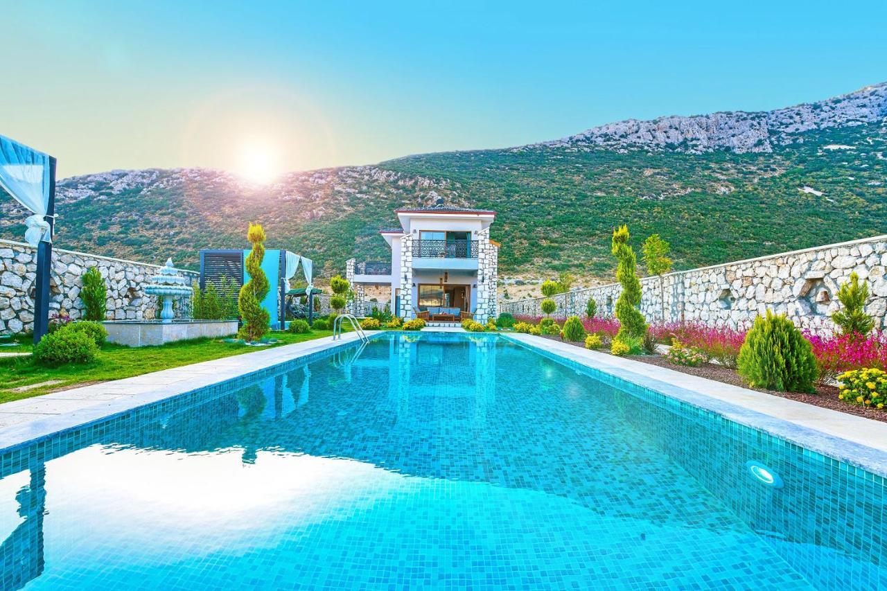 Farm Villa *