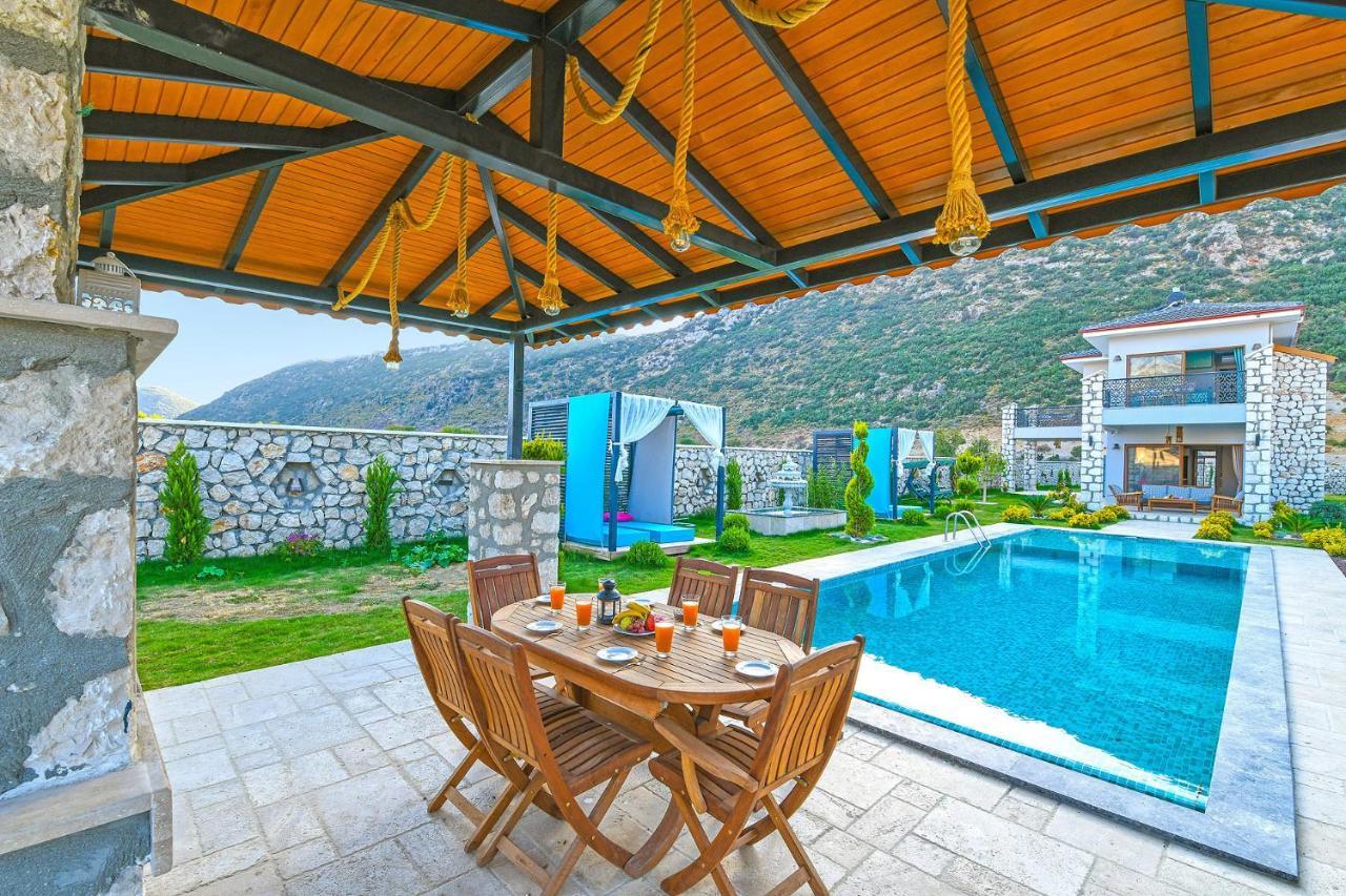 Farm Villa *