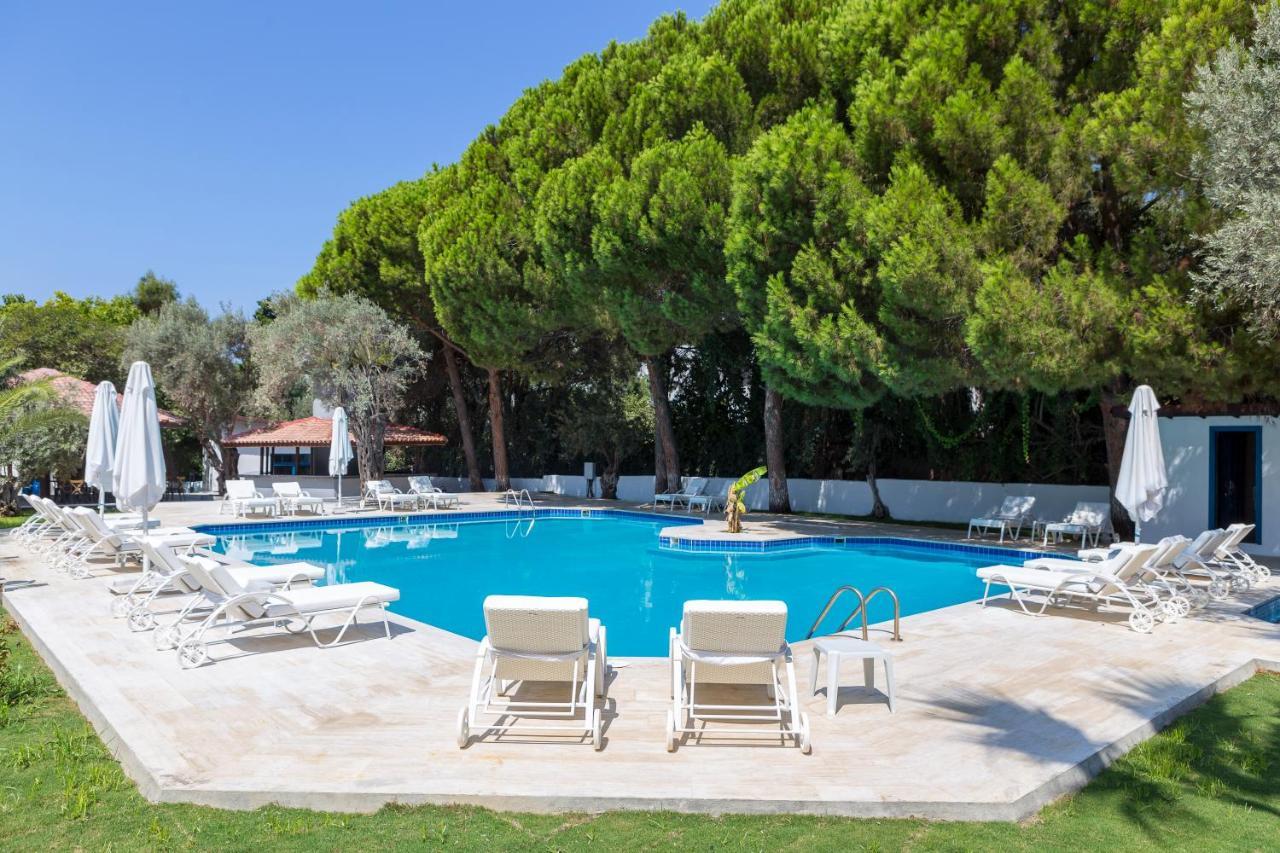 Risus Garden Marina Hotel