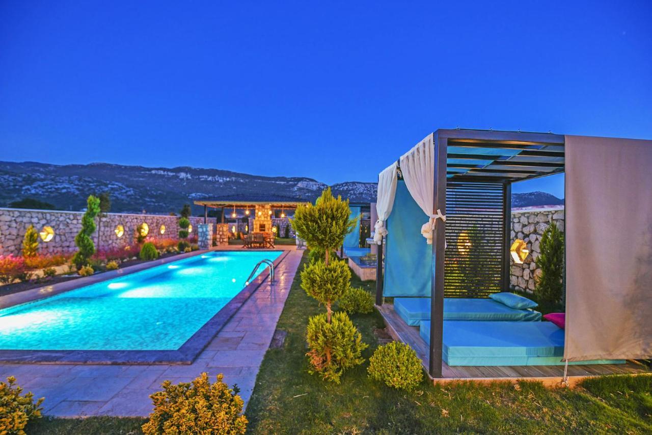 Farm Villa