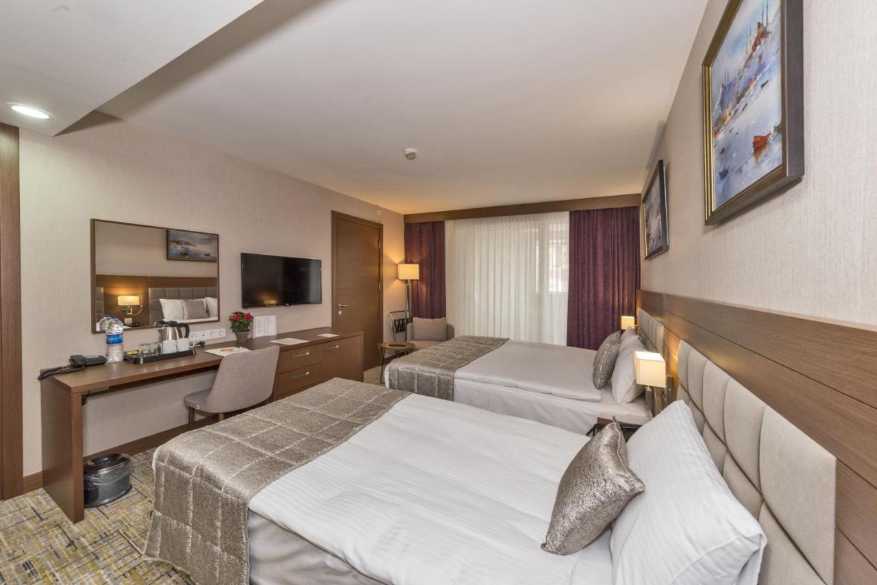 Land Park Hotel 4*