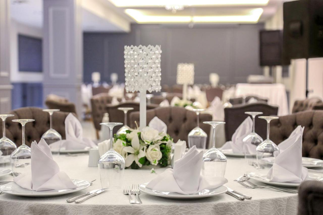 Hotel Aymira &