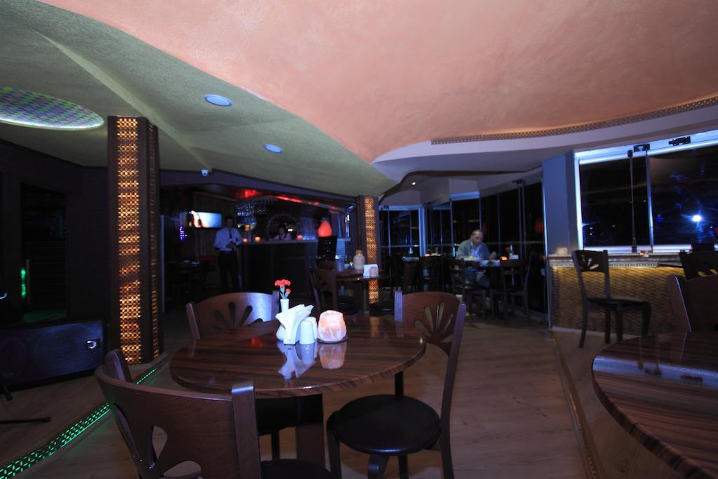 Tuana Hotel 2*